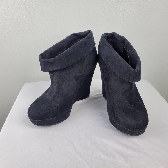 Kelsi Dagger Wilma Black Vegan Suede Fold over Wedge Booties Women's 6 - Picture 11 of 13